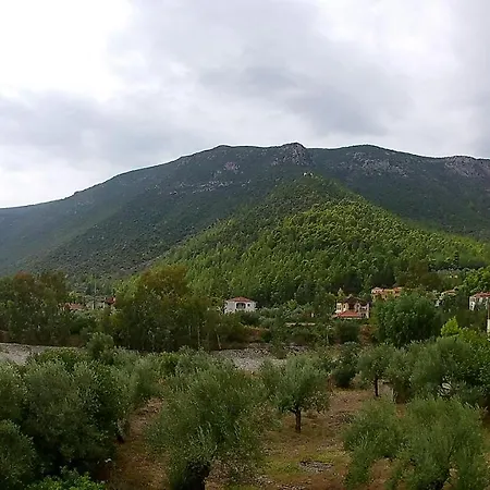 Bed & Breakfast Rocks Leonídion