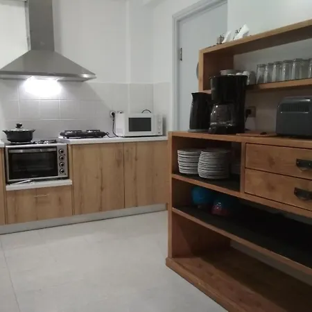 Bed & Breakfast Rocks Leonídion