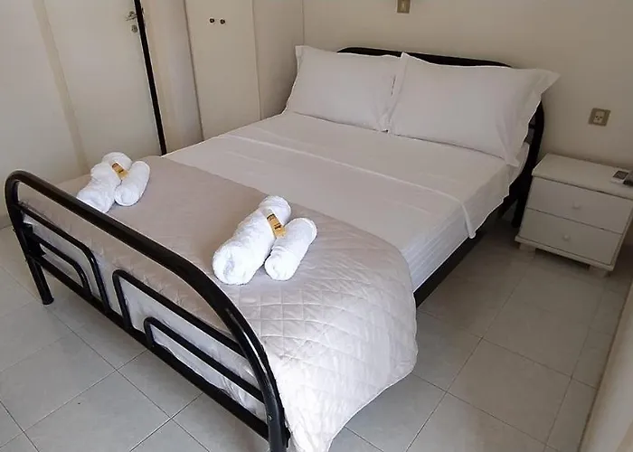 Bed & Breakfast Rocks